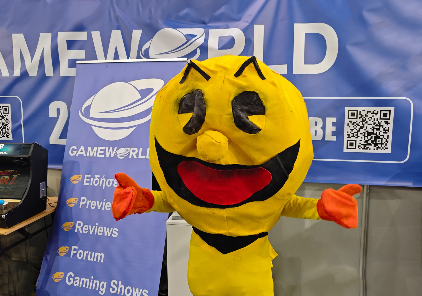 toycon gameworld pac-man