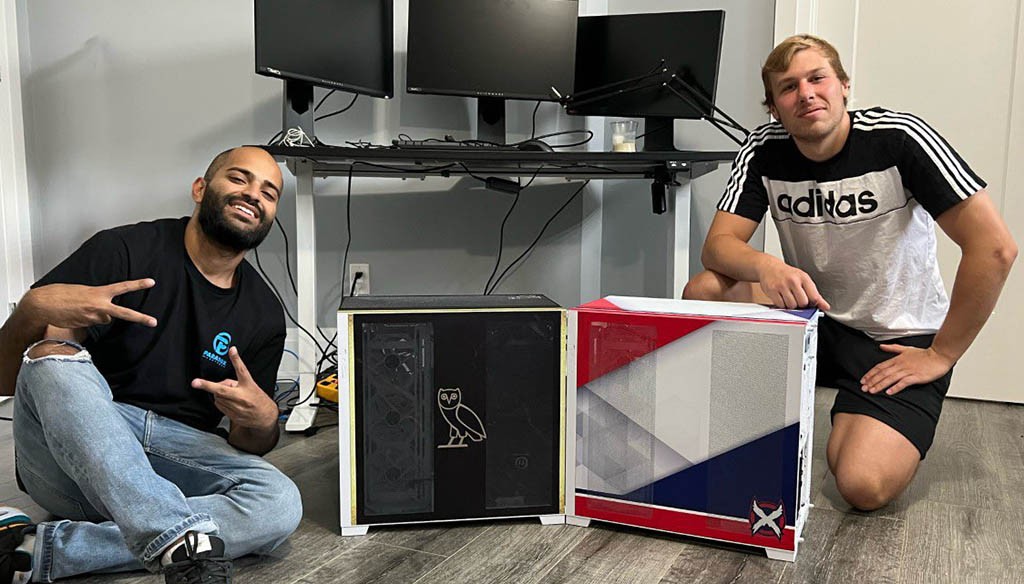 Ο streamer Xposed που ασχολείται με τζόγο χάρισε στον Drake ένα Gaming PC των 7.400 ευρώ Ο streamer Xposed που ασχολείται με τζόγο χάρισε στον Drake ένα Gaming PC των 7.400 ευρώ