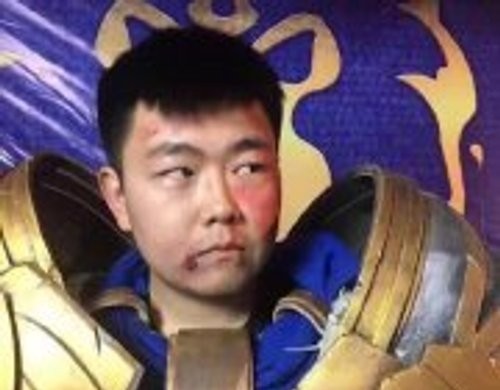 Ταινία Warcraft: Θεατής ντύθηκε Garen και ξυλοκοπήθηκε!