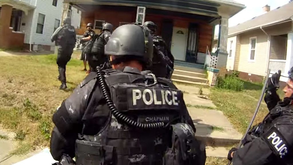 Ένας 60χρονος πέθανε από καρδιακή προσβολή μετά απο επίθεση swatting στο σπίτι του