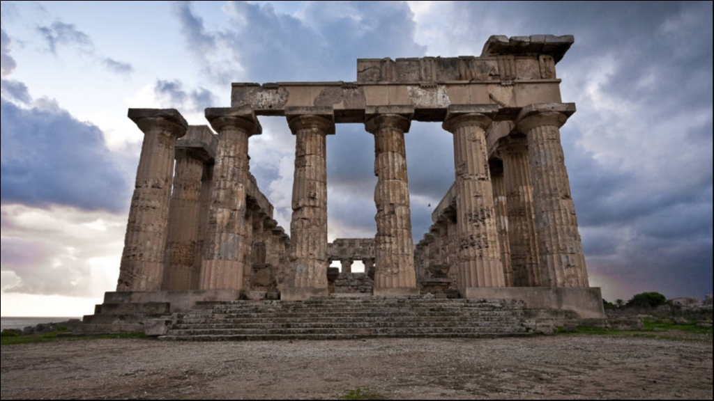 Αρχαία ελληνικά στο Facebook