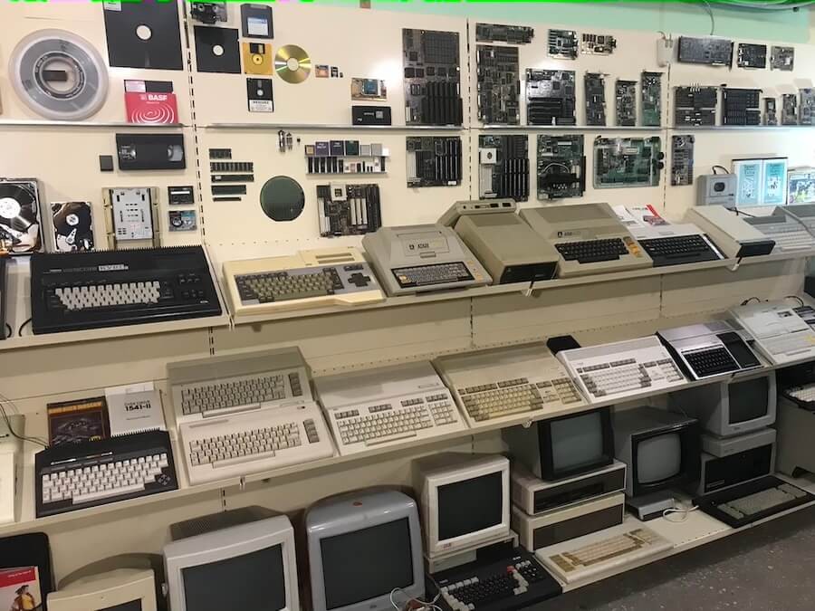 Ουκρανία: Το Μουσείο Retro Υπολογιστών στην Μαριούπολη καταστράφηκε από Ρωσική βόμβα Ουκρανία: Το Μουσείο Retro Υπολογιστών στην Μαριούπολη καταστράφηκε από Ρωσική βόμβα