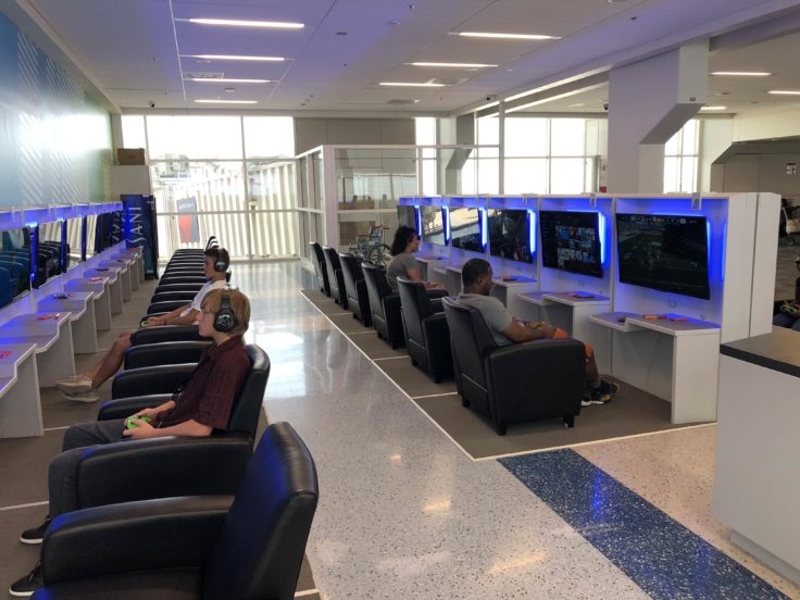 Το αεροδρόμιο DWF του Dallas αποκτά το πρώτο Gaming Lounge