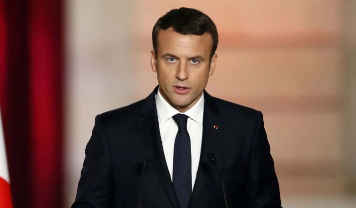 Εμανουέλ Μακρόν για τα επεισόδια στο Παρίσι: "Φταίνε τα video games, το TikTok και το Snapchat"