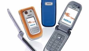 Τρία νέα κινητά τηλέφωνα από την Nokia