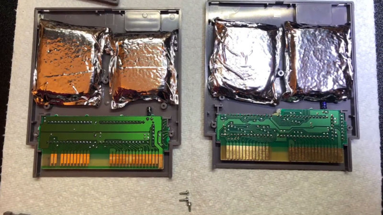 Συλλέκτης video games βρήκε ναρκωτικά σε cartridges του NES Συλλέκτης video games βρήκε ναρκωτικά σε cartridges του NES