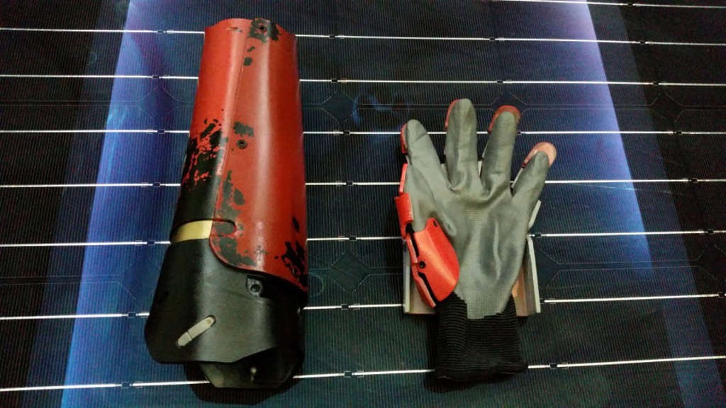 Αποκτήστε το βιονικό χέρι του Snake