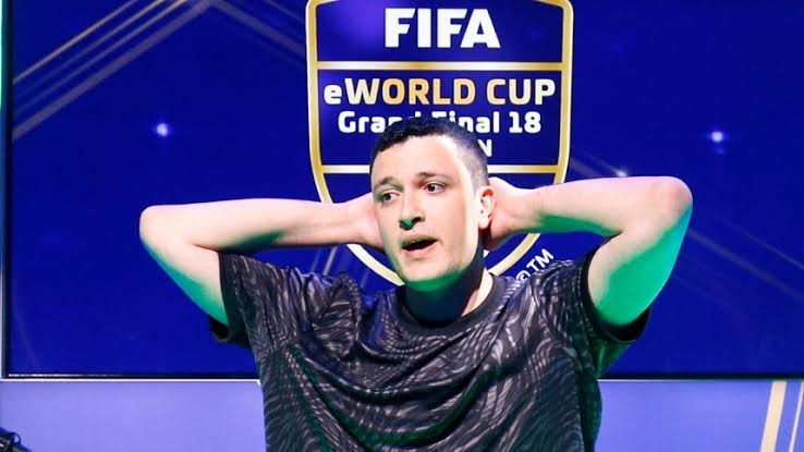 Pro παίκτης FIFA 20 έφαγε ban από όλα τα games και τις υπηρεσίες της EA Pro παίκτης FIFA 20 έφαγε ban από όλα τα games και τις υπηρεσίες της EA