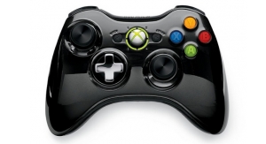 Xbox 360: Μαύρα και μωβ controllers
