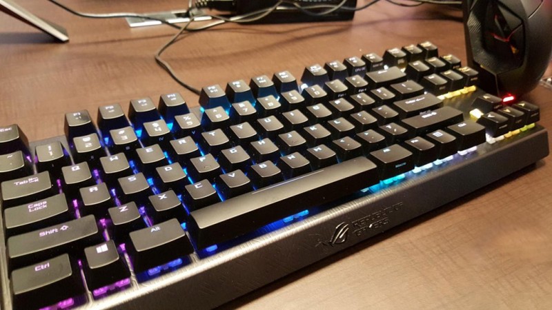 ASUS ROG Claymore και Spatha ASUS ROG Claymore και Spatha