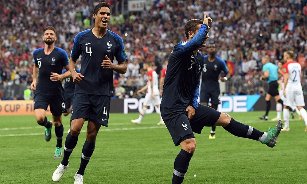 Ποδοσφαιριστές πανηγυρίζουν με χορούς από το Fortnite Ποδοσφαιριστές πανηγυρίζουν με χορούς από το Fortnite