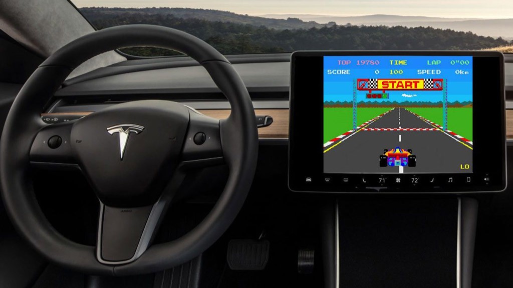 Τα αυτοκίνητα Tesla δεν επιτρέπουν πλέον τα games όταν το αυτοκίνητο κινείται