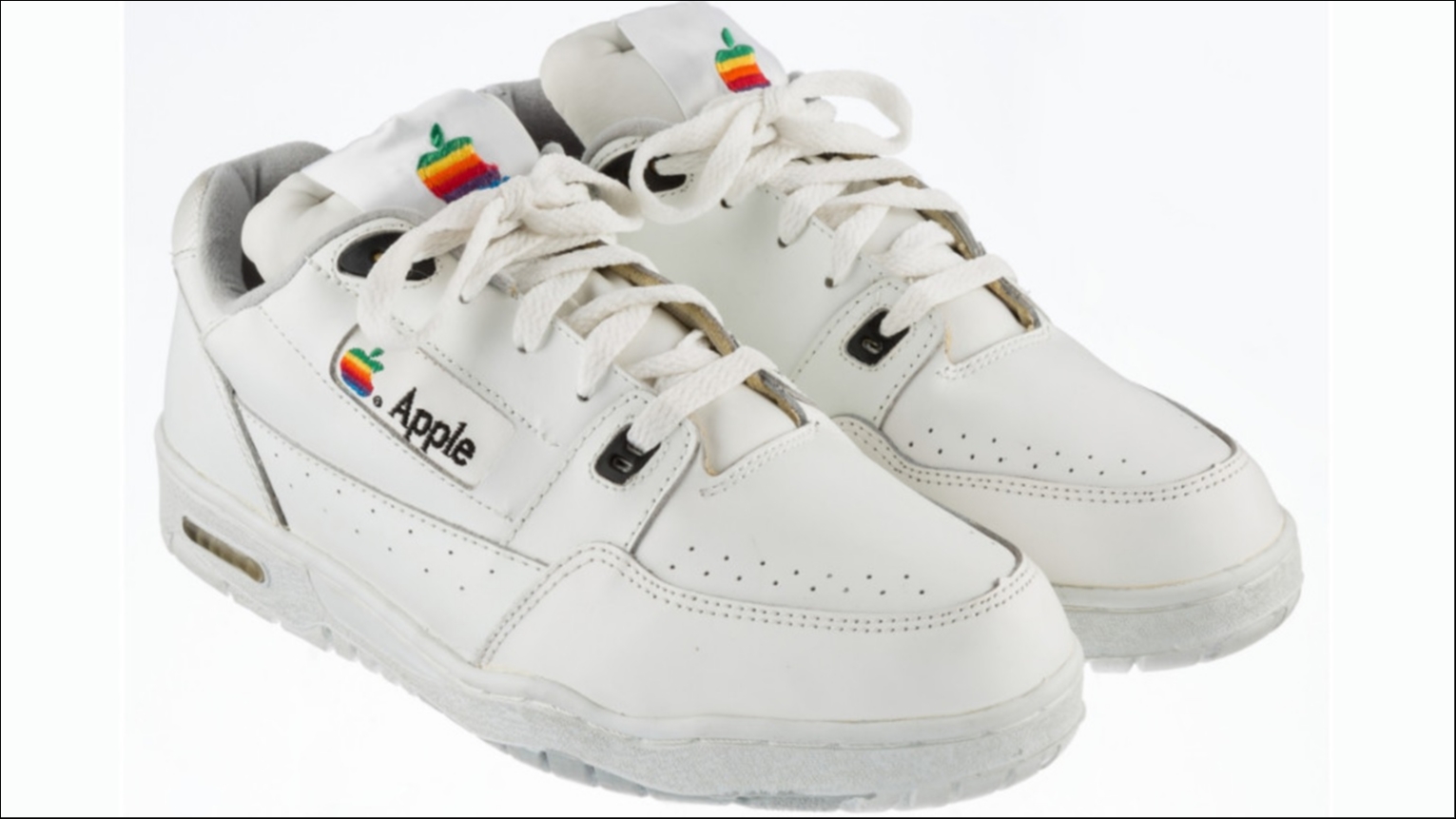 Παπούτσια Apple για 13.400 ευρώ