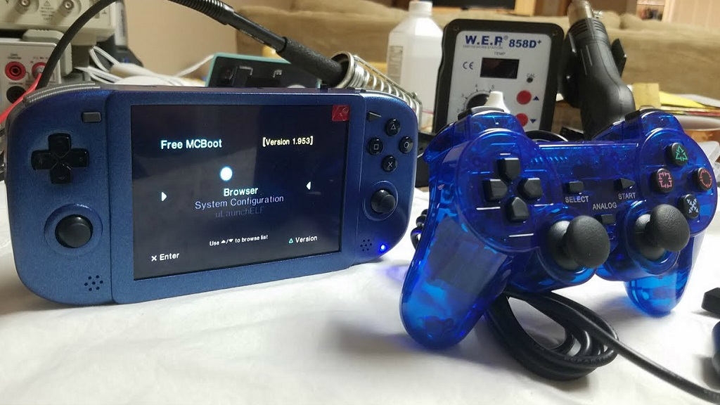 GS2: Το PS2 ως φορητή κονσόλα από modder