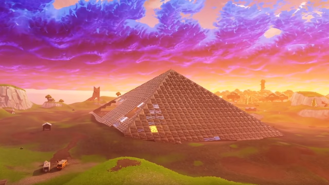 Παίκτες Fortnite έχτισαν μία γιγάντια πυραμίδα