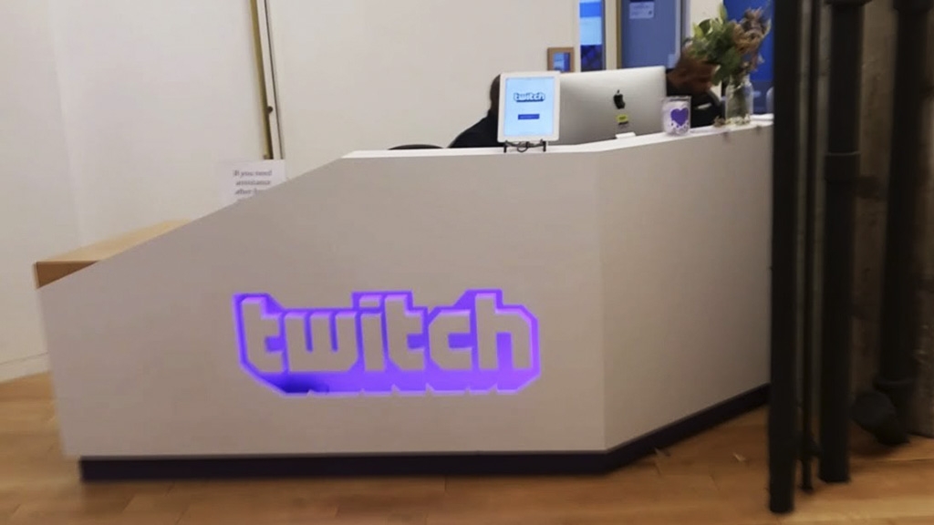 Απειλές για μαζικούς πυροβολισμούς στα γραφεία του Twitch