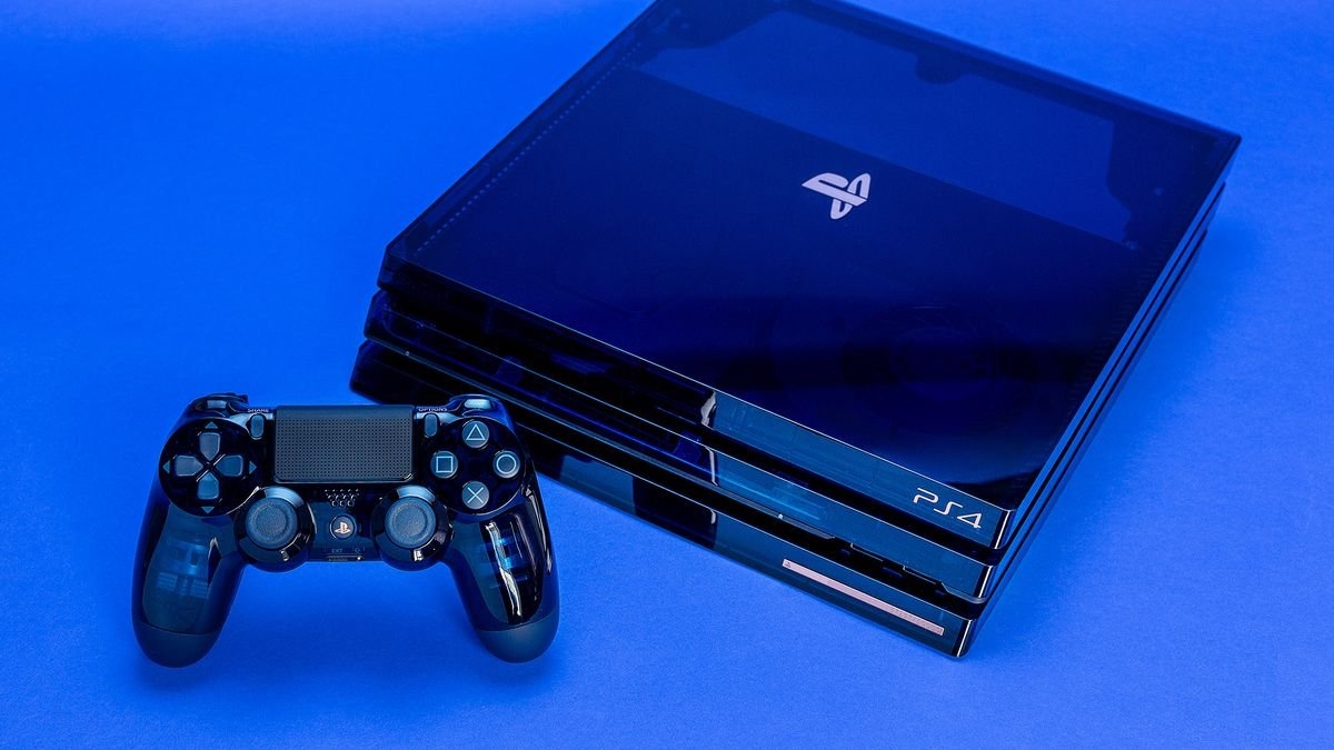 Το PS4 Pro 500 Million Edition χρυσοπουλιέται στο eBay