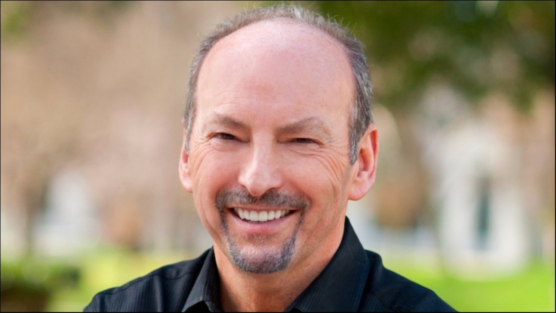 Ο Peter Moore της EA διευθύνων σύμβουλος στη Liverpool