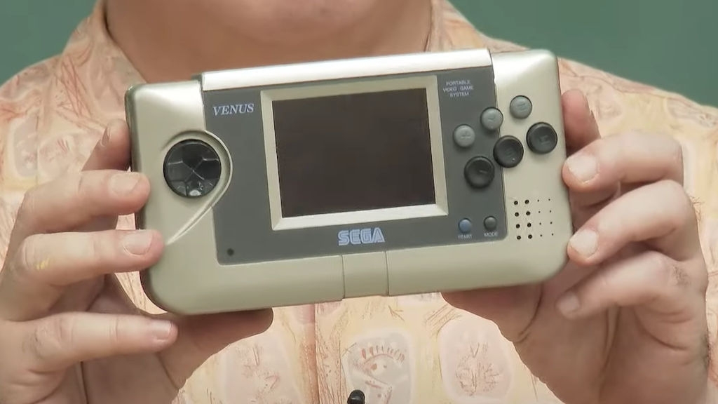 H Sega έκανε δημόσια επίδειξη του prototype παλιάς φορητής κονσόλας της H Sega έκανε δημόσια επίδειξη του prototype παλιάς φορητής κονσόλας της