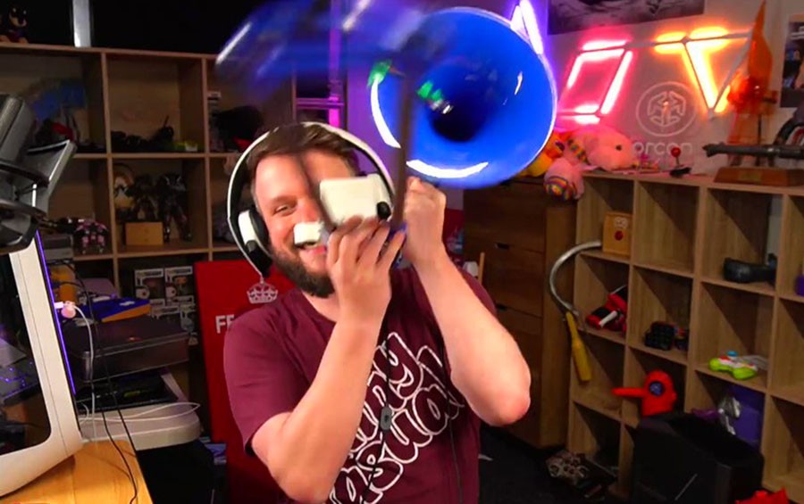 Ο YouTuber Rudeism έπαιξε το Trombone Champ με πραγματικό τρομπόνι!