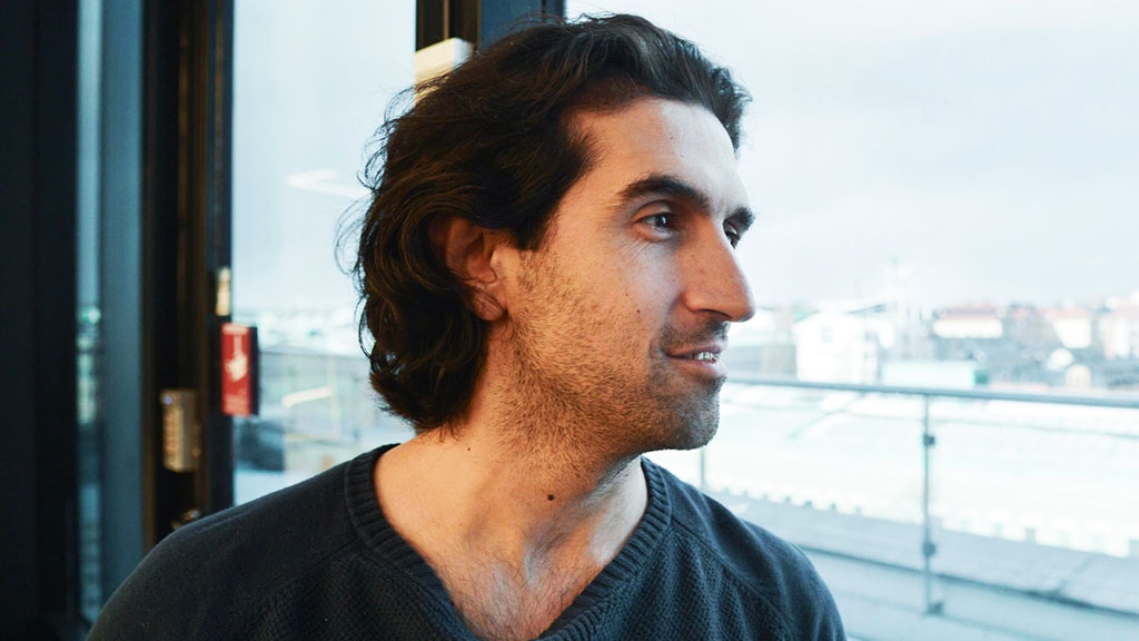 Josef Fares: "Θα δώσω 1.000 δολάρια σε όποιον βαρεθεί το It Takes Two!" Josef Fares: "Θα δώσω 1.000 δολάρια σε όποιον βαρεθεί το It Takes Two!"