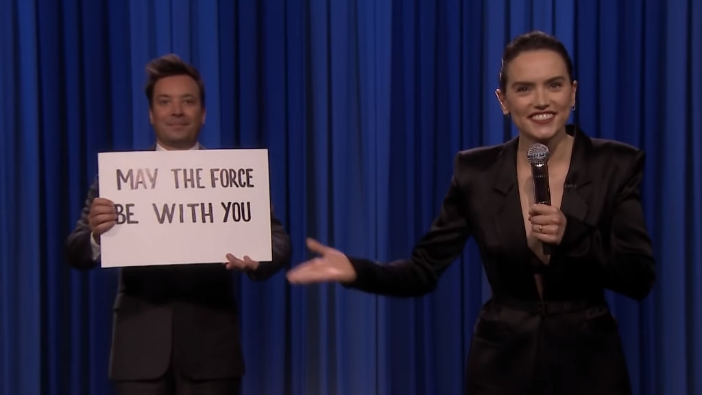 Η Daisy Ridley συνοψίζει και τις 8 Star Wars ταινίες σε ένα rap κομμάτι