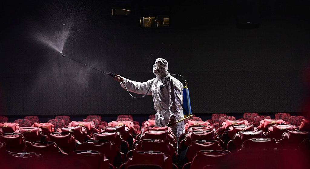 Κίνα: Άνοιξαν 4900 κινηματογράφοι 