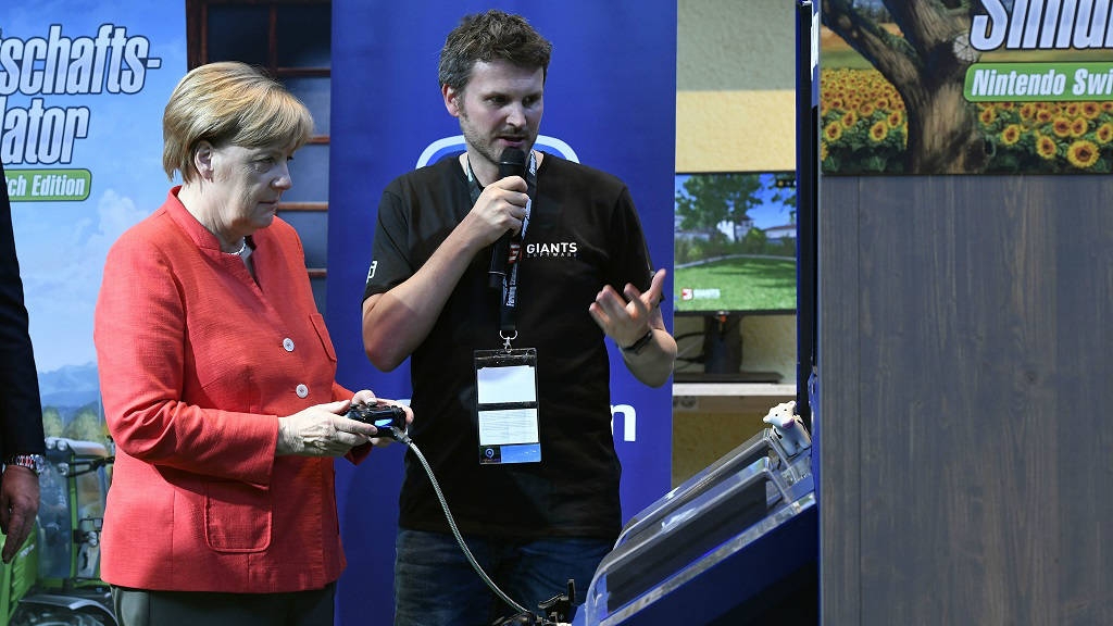 Η Άνγκελα Μέρκελ άνοιξε την Gamescom 2017 Η Άνγκελα Μέρκελ άνοιξε την Gamescom 2017