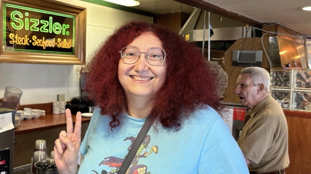 Η πρώτη πρωταθλήτρια των ΗΠΑ σε video game και programmer, Rebecca Heineman, ξεκίνησε GoFundMe για τις θεραπείες του καρκίνου της Η πρώτη πρωταθλήτρια των ΗΠΑ σε video game και programmer, Rebecca Heineman, ξεκίνησε GoFundMe για τις θεραπείες του καρκίνου της