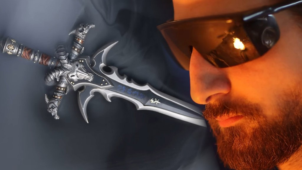 Κοσμηματοπώλης έφτιαξε το σπαθί Frostmourne του World of Warcraft από χρυσό και ασήμι σε 700 ώρες
