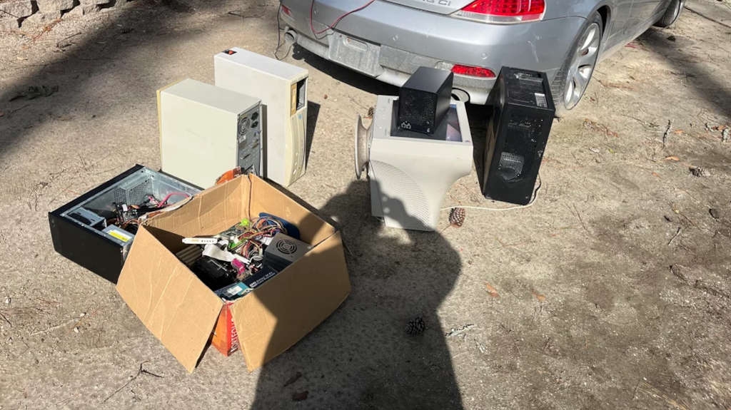 Gamer βρήκε 64GB RAM αξίας 500$ σε χώρο ανακύκλωσης ηλεκτρονικών εξαρτημάτων που λειτουργεί