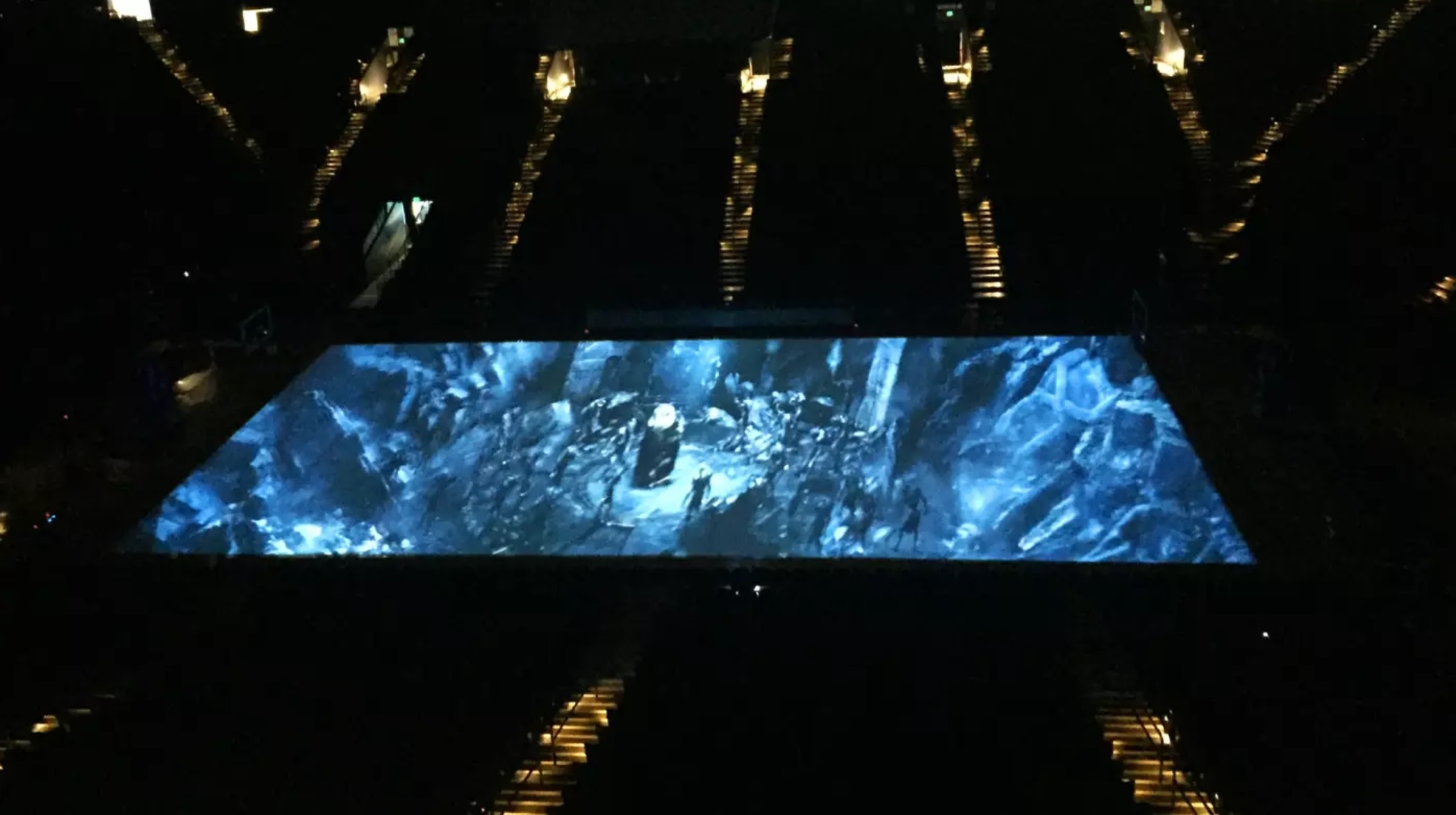 Διαφήμιση God of War σε αγώνα NBA