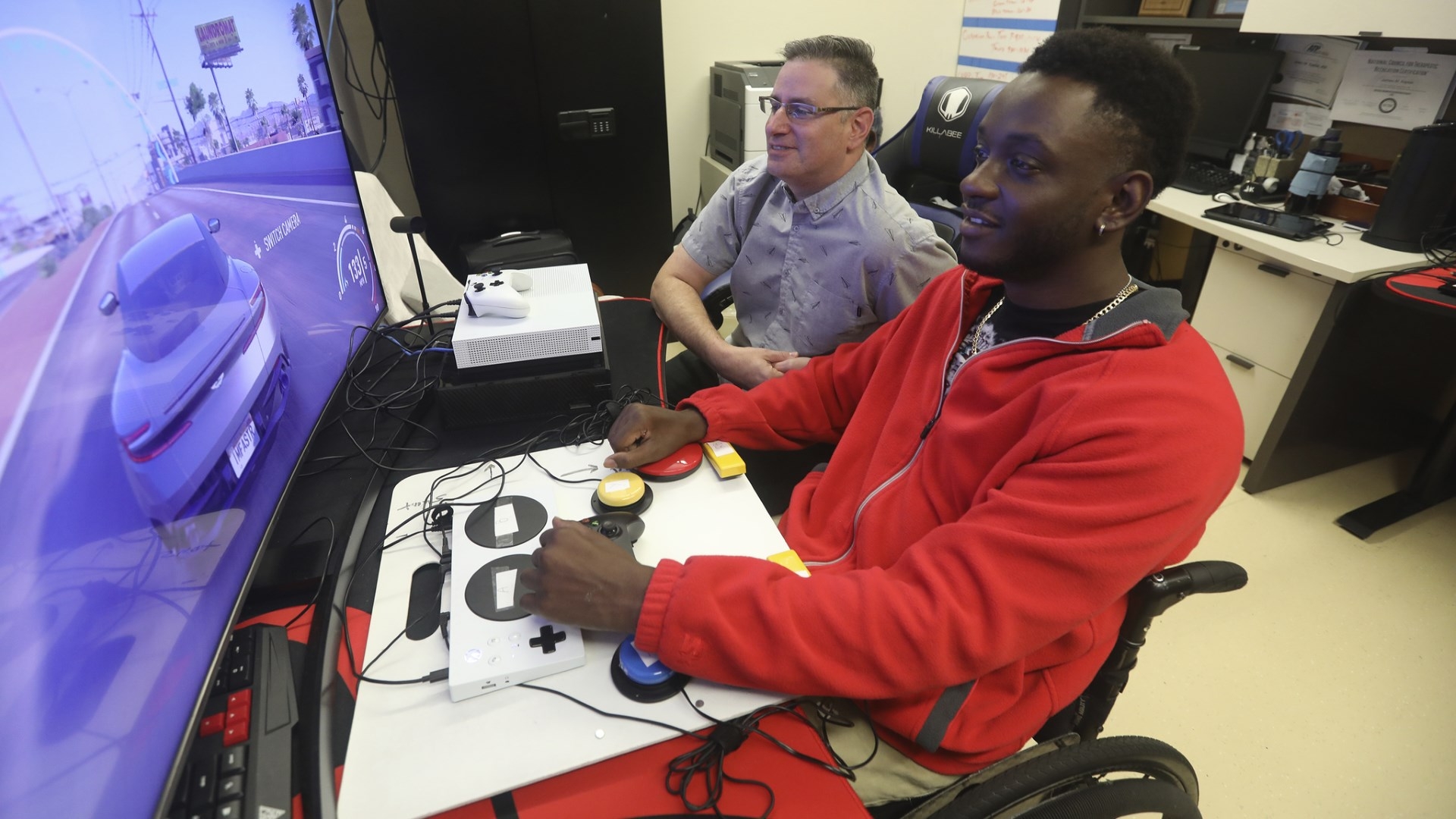 Τα Xbox Adaptive Controllers θα χρησιμοποιηθούν στον Αμερικανικό στρατό