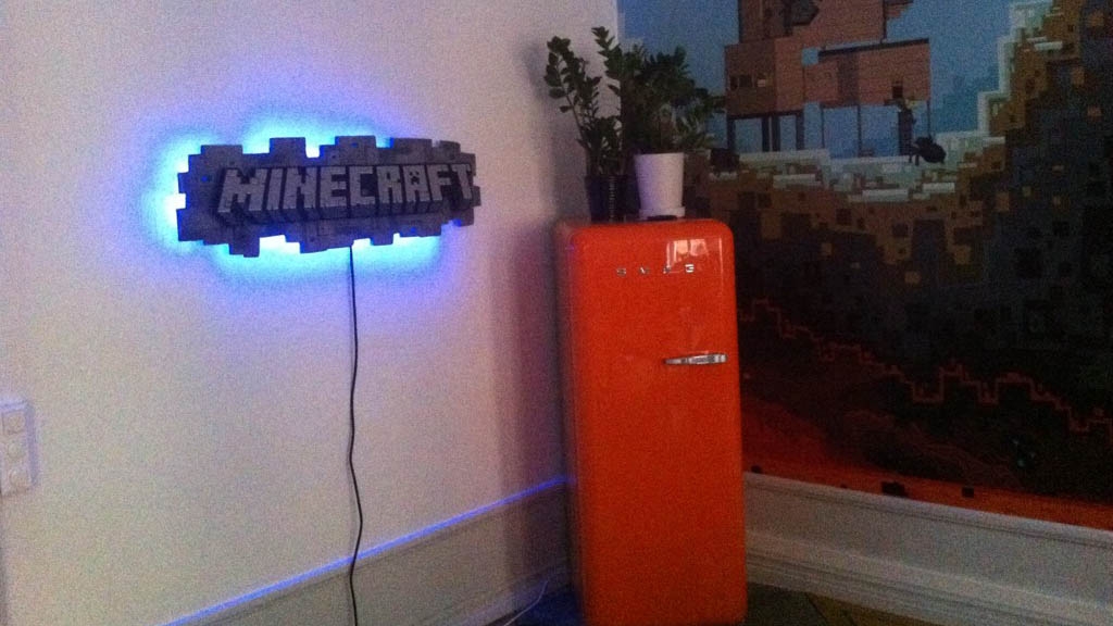 Η Mojang, developer του Minecraft, χάρισε 100.000 δολάρια σε φιλανθρωπίες