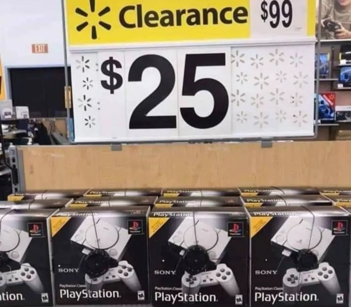 Το PlayStation Classic πωλείται στην Αμερική στα 20 δολάρια Το PlayStation Classic πωλείται στην Αμερική στα 20 δολάρια