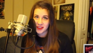 Κοπέλα μιμείται φωνές από champions του League of Legends