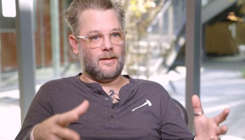 Cory Barlog: "Στο God of War 2 δεν είχα ιδέα τι στο διάολο έπρεπε να κάνω!"