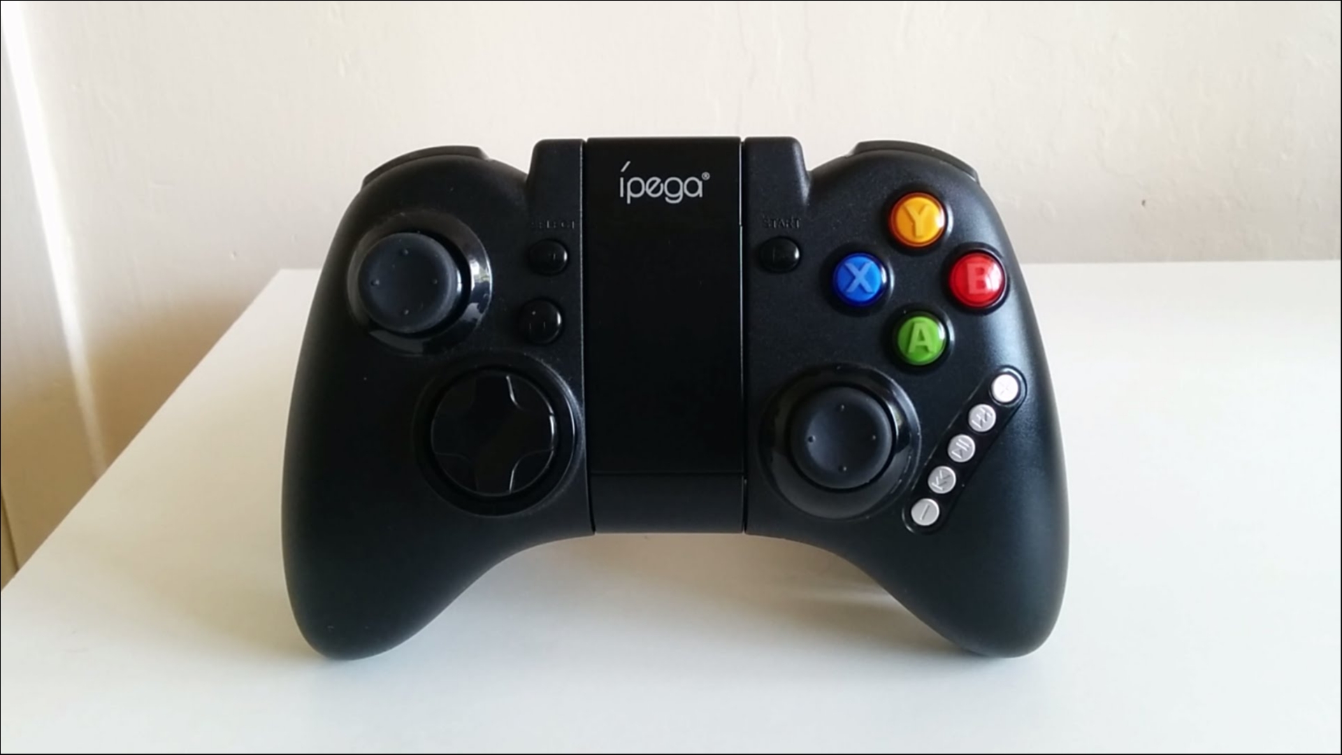 iPega PG-9021 και MOCUTE 050