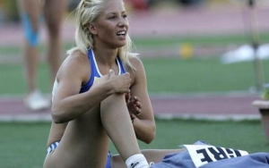 Βούλα Παπαχρήστου: Απεβλήθη λόγω Twitter