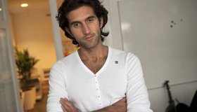 Josef Fares: &quot;Δεν με νοιάζουν οι κονσόλες, αν και είμαι περισσότερο fan της Sony&quot;