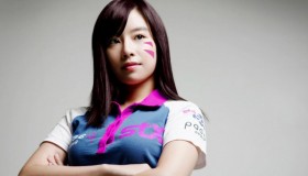 korean-female-gamer