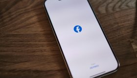 pos-na-mpo-sto-facebook-kapoiou-allou-xoris-na-to-katalabei
