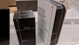 Τα IKEA έφτιαξαν χάρτινα PS5 και Xbox Series X για να δείτε συγκριτικά τι έπιπλα θα αγοράσετε
