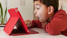 kid-on-social-media