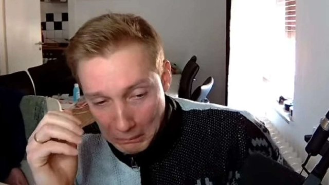 solo-developer-cries-after-releasing-tower-defense-with-revenue-250k-dollars-he-did-not-expect